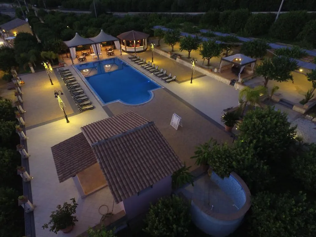 Valle Degli Dei Agriresort Noto Farm stay