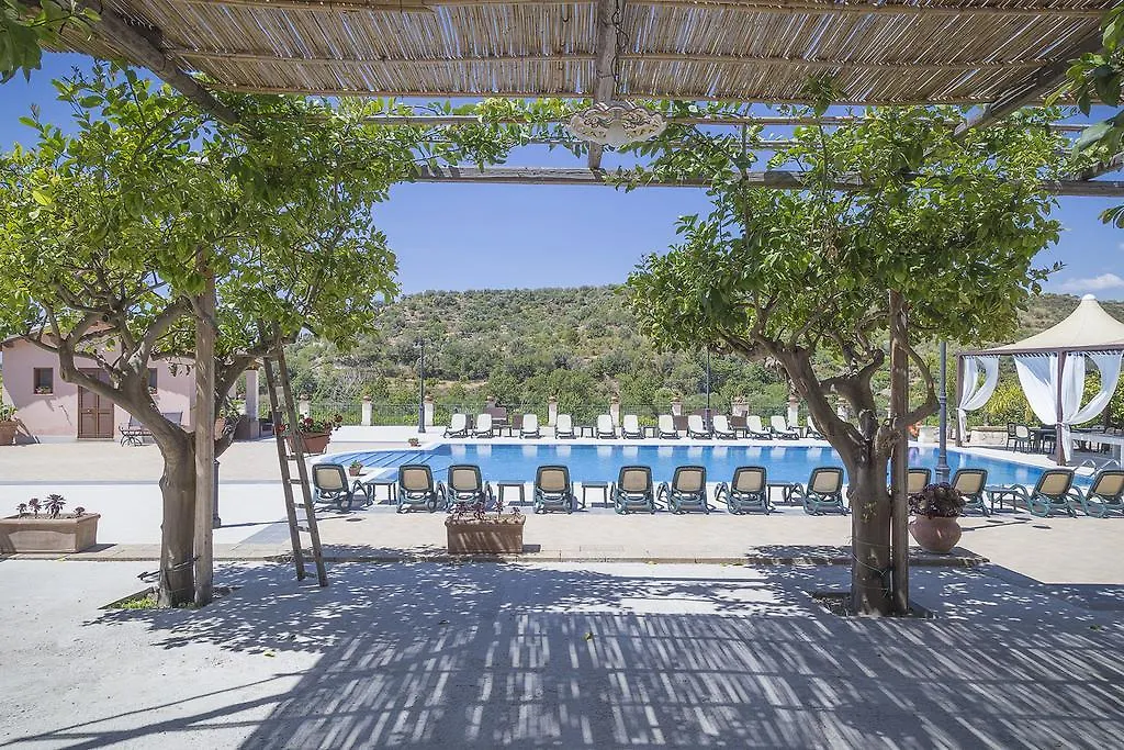 Valle Degli Dei AgriResort Noto 0*,